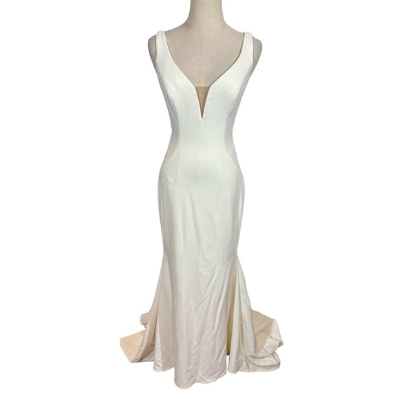 Essense of Australia D2473 Plunging Illusion Tulle Mermaid Train Wedding Dress - Picture 7 of 16